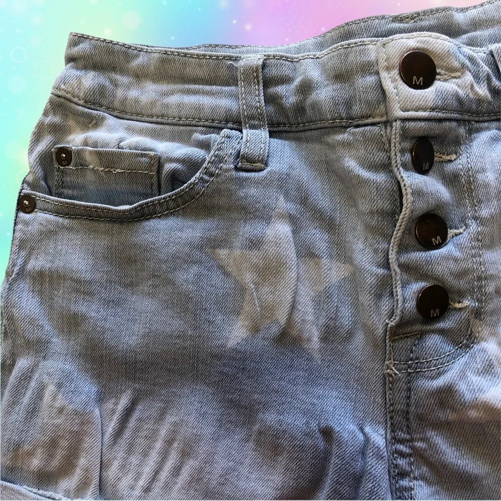 Mid-Rise Denim Shorts with Star Pattern